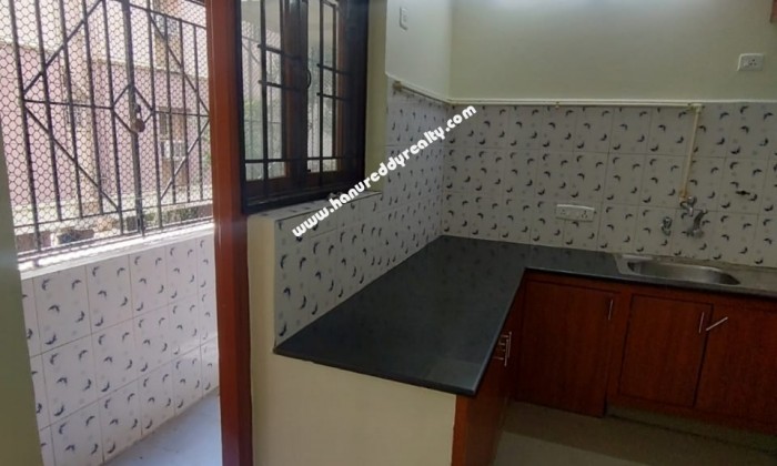 2 BHK Flat for Rent in Raja Annamalaipuram